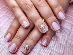 Imagem MANICURE E PEDICURE 